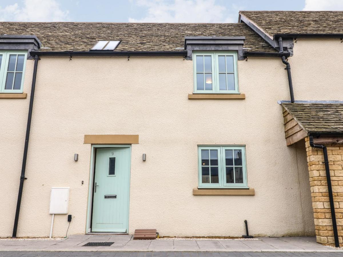 9 Windrush Heights Vila Burford Exterior foto