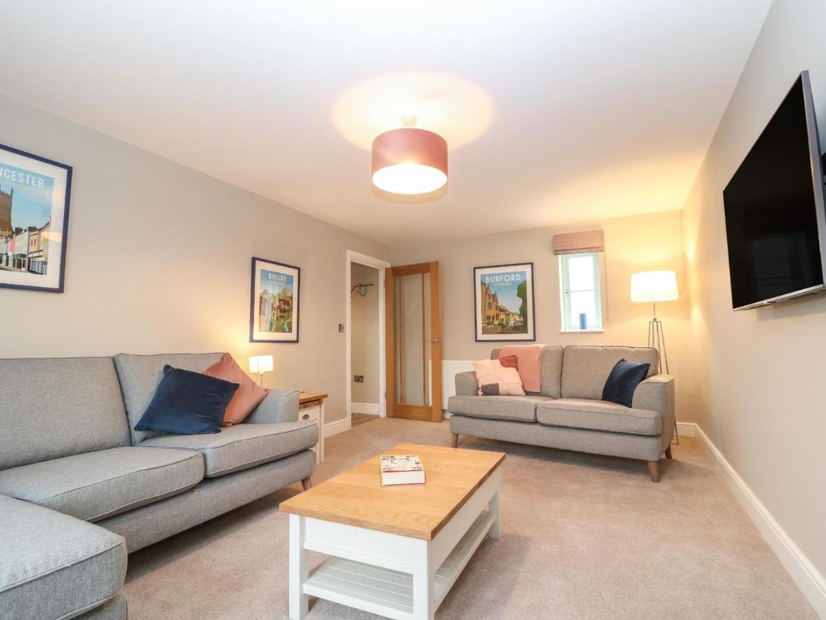 9 Windrush Heights Vila Burford Exterior foto