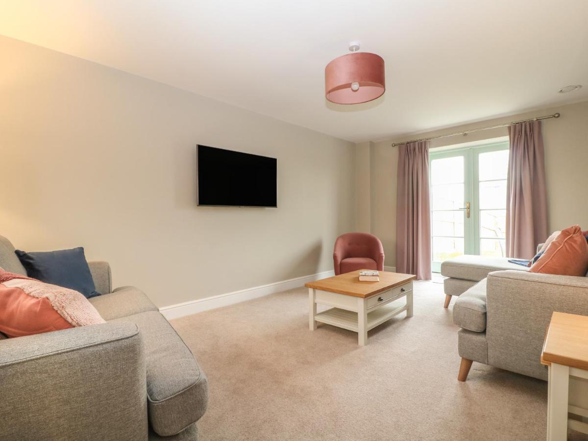 9 Windrush Heights Vila Burford Exterior foto